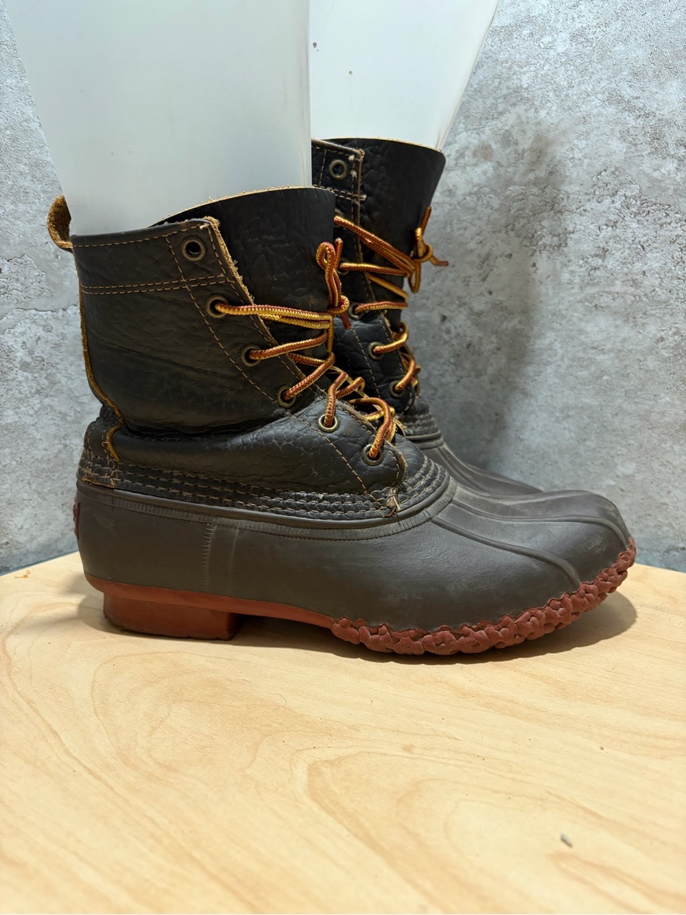 L.L. Bean 8" Bison Leather Bean Boot size DM Or Men’s 6 Medium Womens 8 Medium